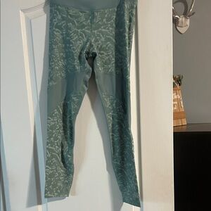 Under Armour High Rise Compression Leggings NWT